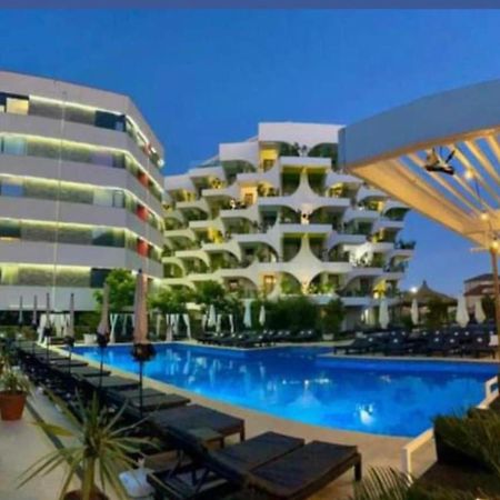 Donny Luxury Apartment Năvodari Buitenkant foto